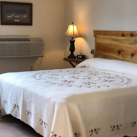 جاردينر Yellowstone Village Inn And Suites المظهر الخارجي الصورة